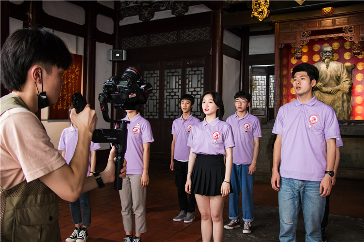 20190423学院宣传片拍摄花絮吴婧摄-9.jpg 20190423学院宣传片拍摄花絮吴婧摄-9.jpg